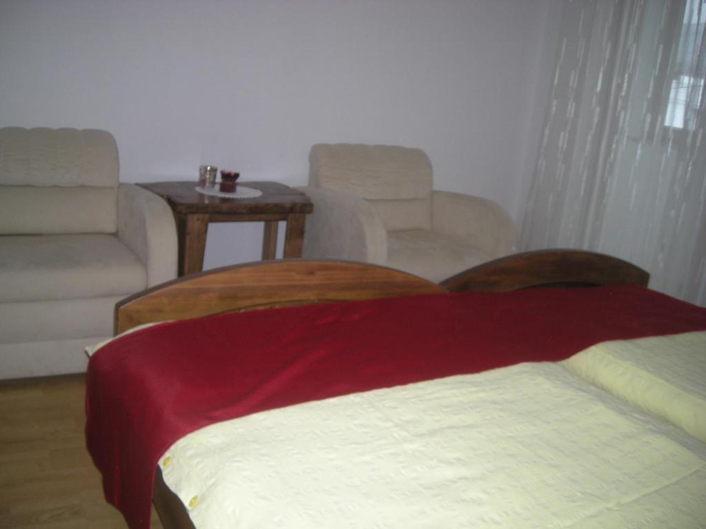 Turisticna Kmetija Logar Hotel Grahovo Bilik gambar